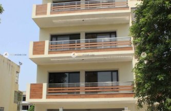 300 SQYDS FLOOR FOR SALE