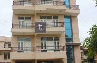 300 SQYDS FLOOR FOR SALE